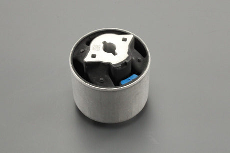 Audi A4 A5 A8 Q5 RS6 16-on differential bonded rubber bushing 8W0599381B
