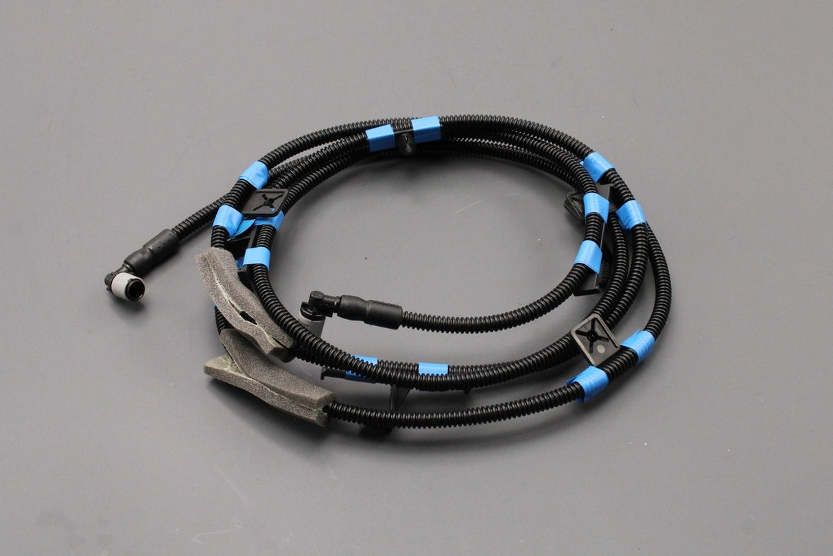 Land Rover Discovery Sport 2015-on windscreen washer hose LR127344
