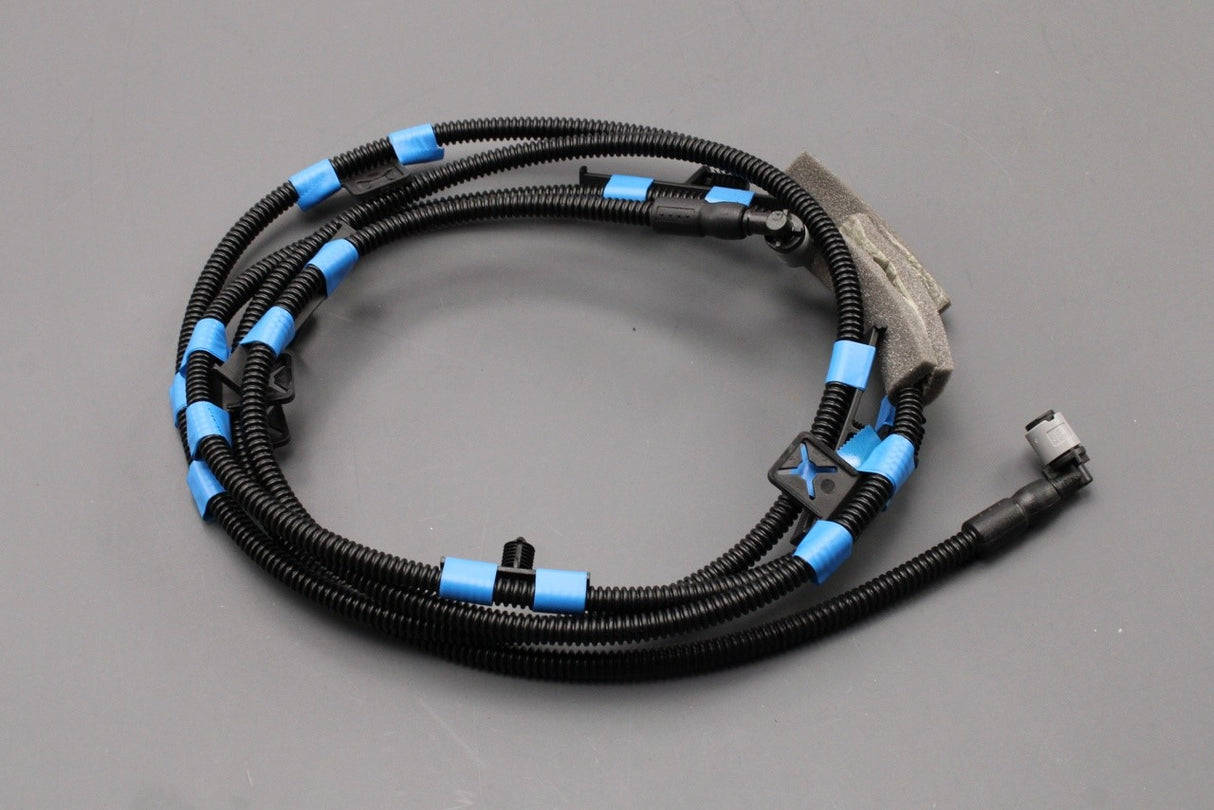 Land Rover Discovery Sport 2015-on windscreen washer hose LR127344