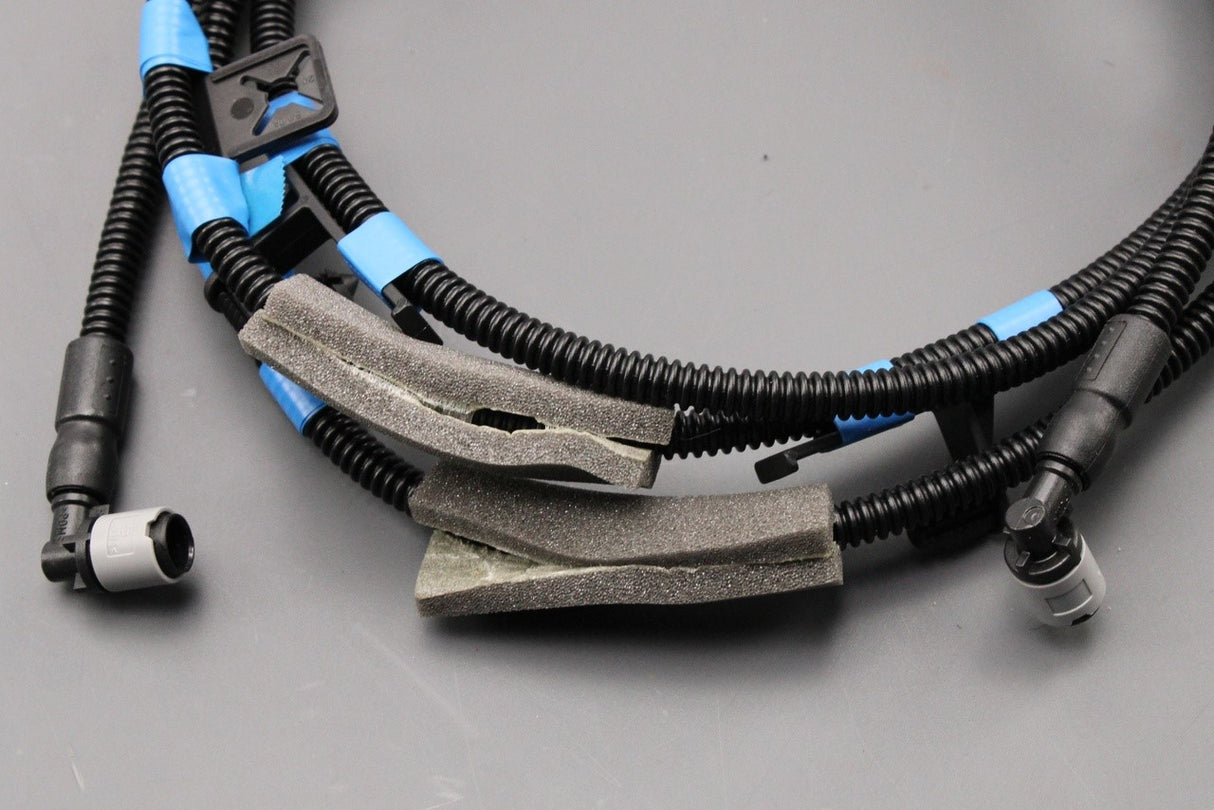 Land Rover Discovery Sport 2015-on windscreen washer hose LR127344