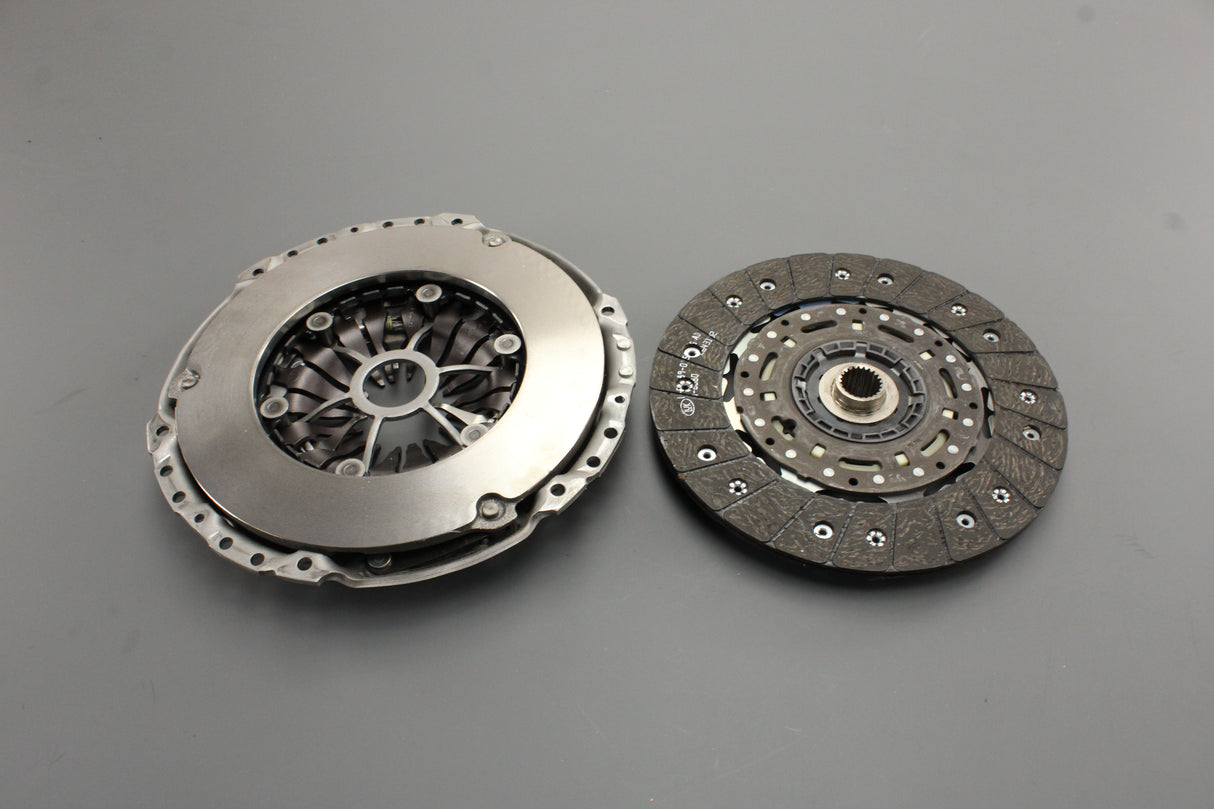 VW Golf Audi Skoda SEAT clutch and pressure plate kit 2.0 TDI 022141015S