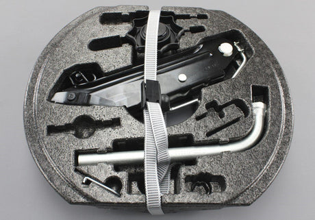SEAT Leon 1P 2011-2013 space saver spare wheel tool kit 1P0071716