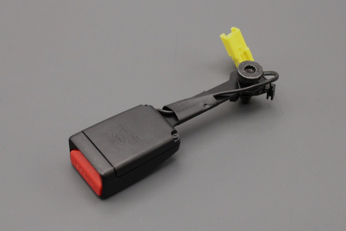 Land Rover Discovery Sport 15-on 3rd row seatbelt buckle (left) LR082711
