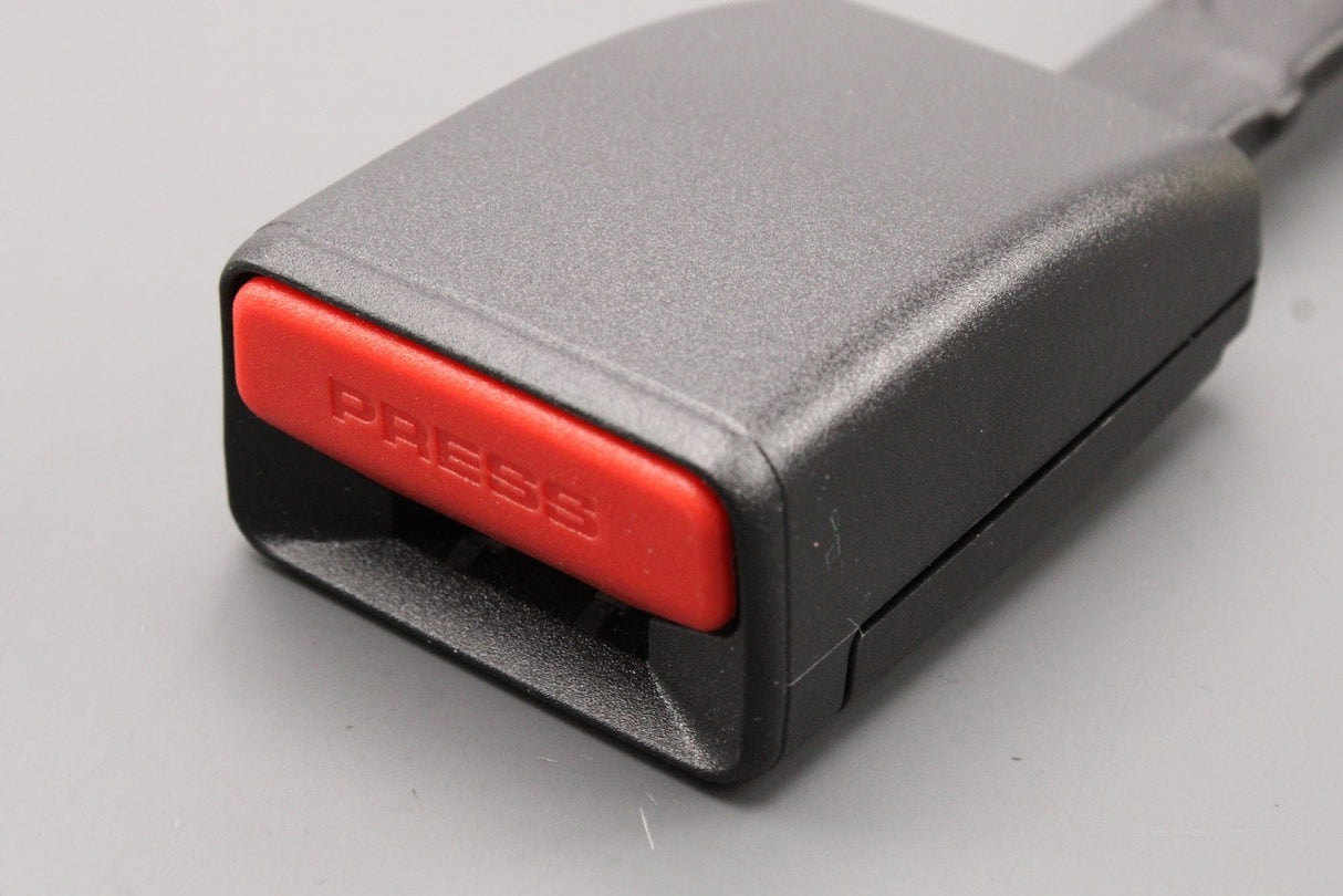 Land Rover Discovery Sport 15-on 3rd row seatbelt buckle (left) LR082711