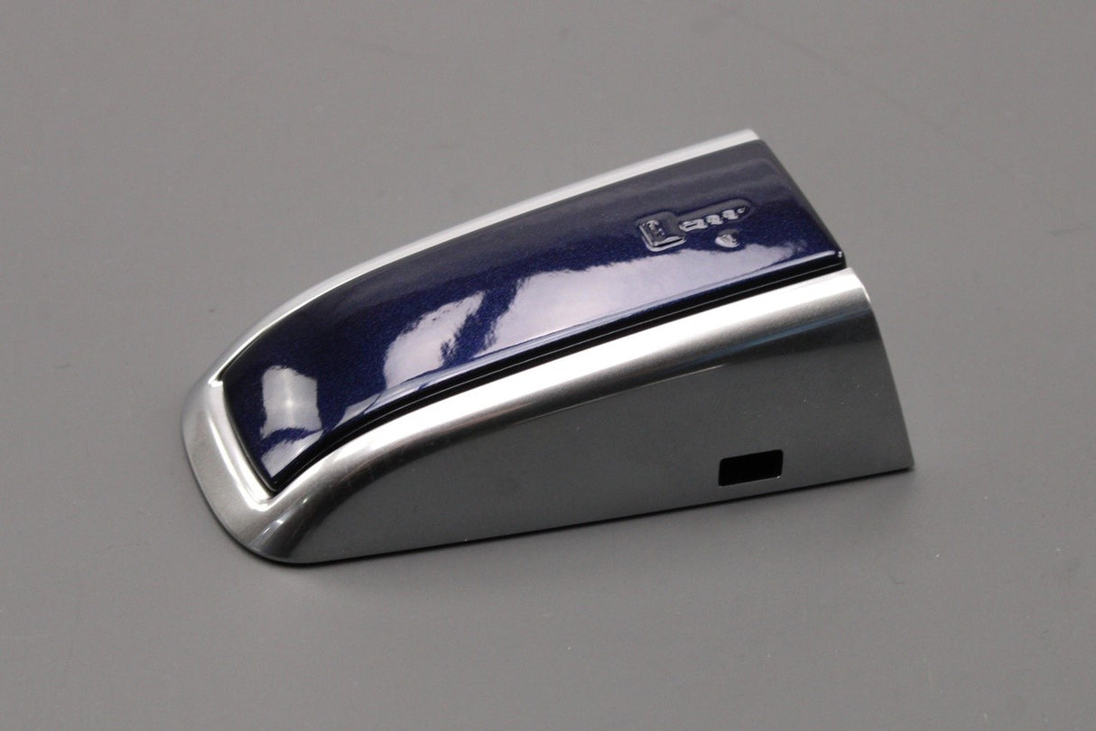 Range Rover Evoque L538 2012-18 front door lock cover (right) LR056036