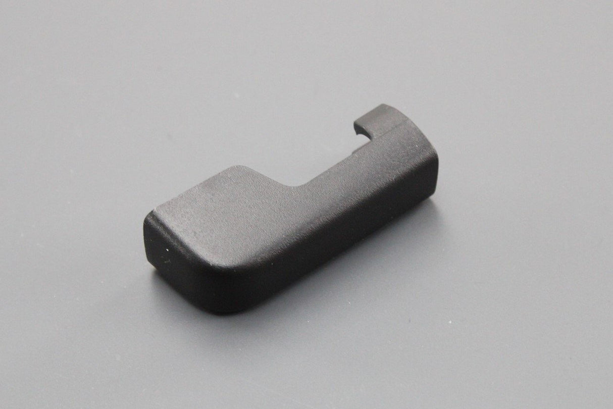 Audi Q7 Q8 RSQ8 2016-on seat rail cover cap (front) 4M0881345 4PK