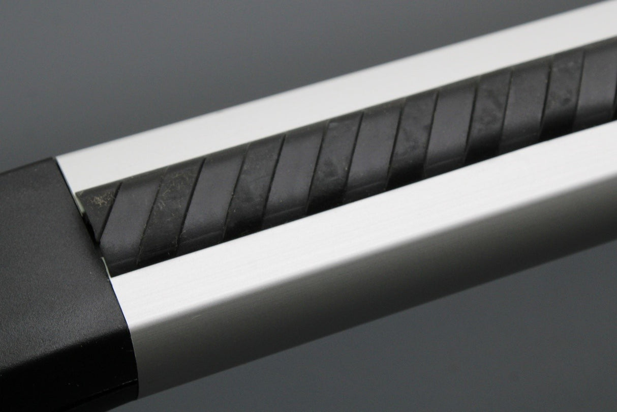 SEAT CUPRA Leon Hatchback 2020-on accessory roof bars 5FA071151