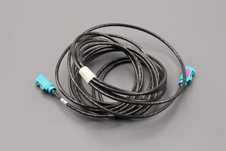 VW Golf Tiguan Audi A4 A6 Q8 R8 16-on reversing camera wiring 000098654A