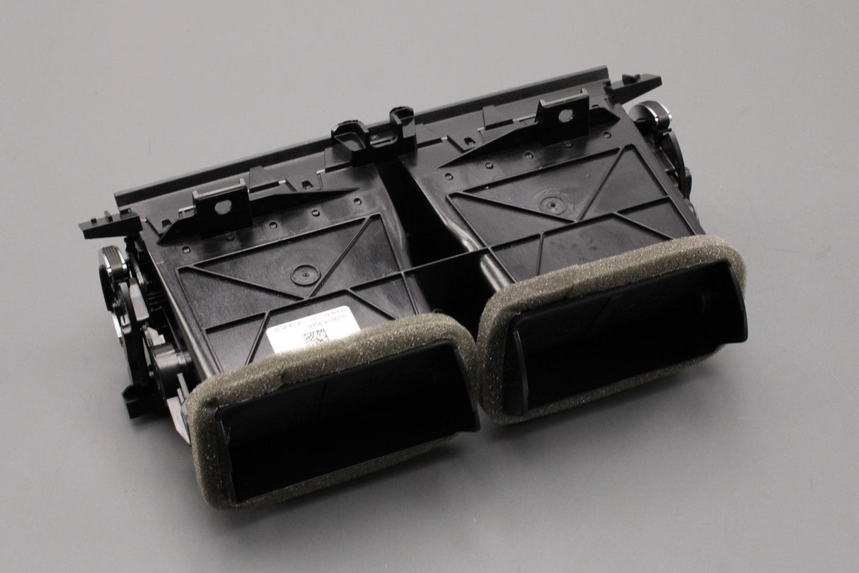 Range Rover Evoque 2012-18 centre dashboard air vents LR093917