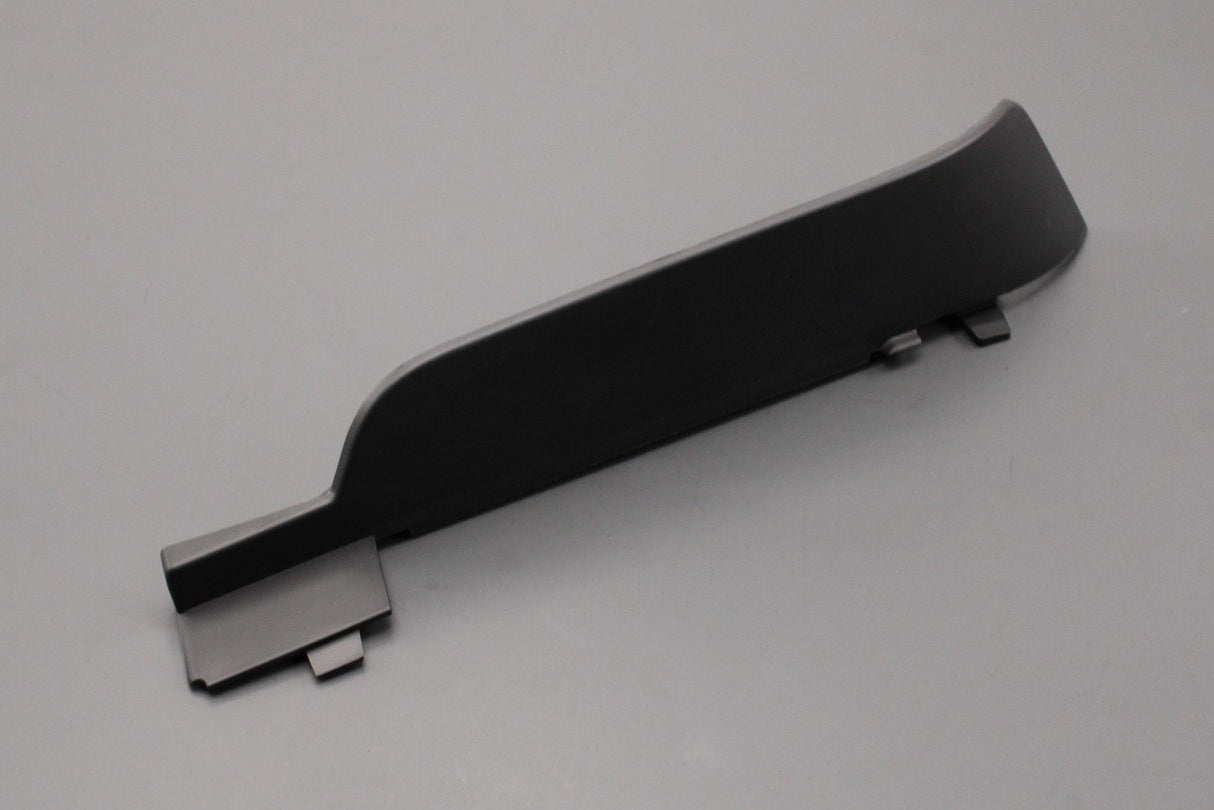 Land Rover Discovery Sport 2015-on front bumper trim (right) LR099381