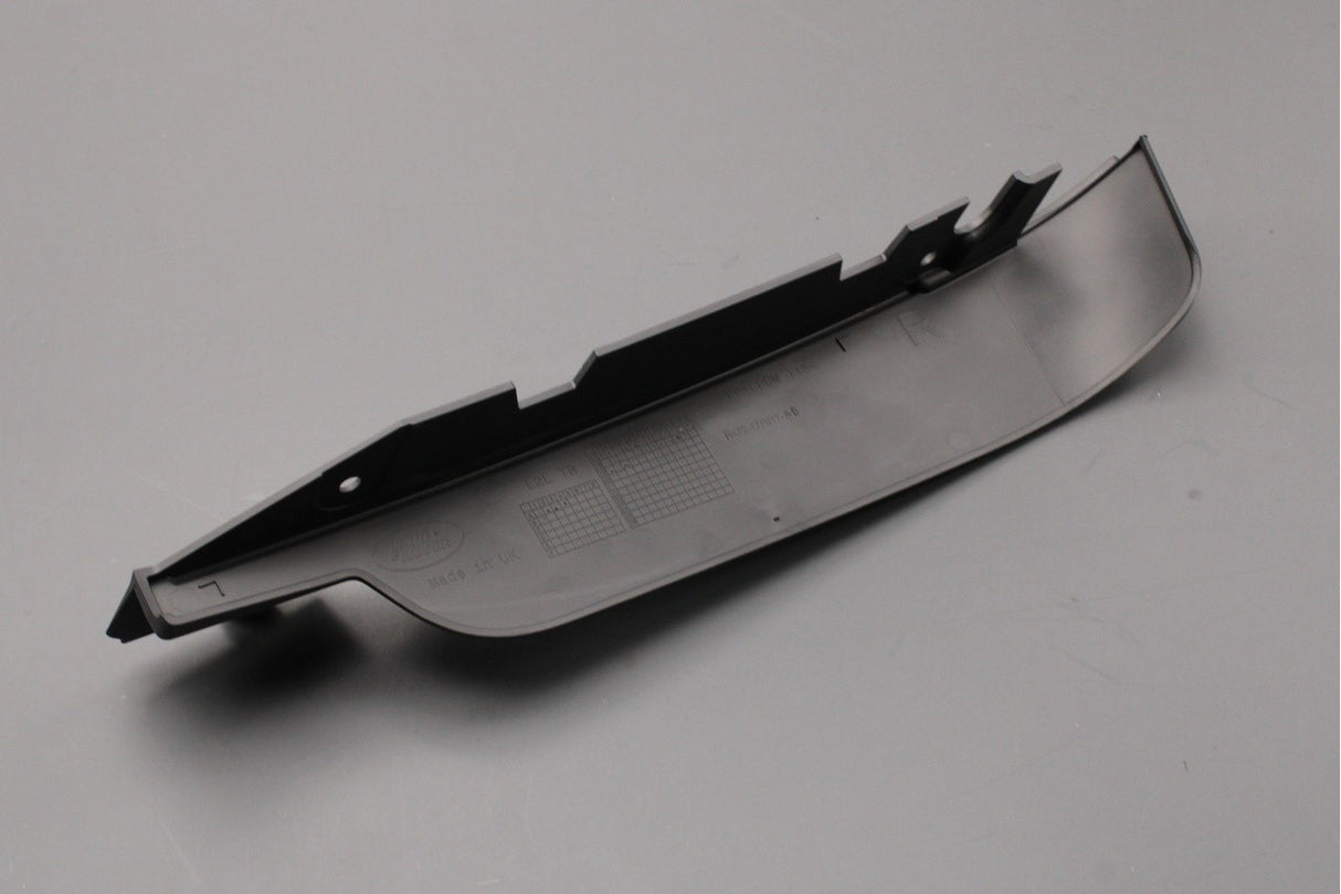 Land Rover Discovery Sport 2015-on front bumper trim (right) LR099381