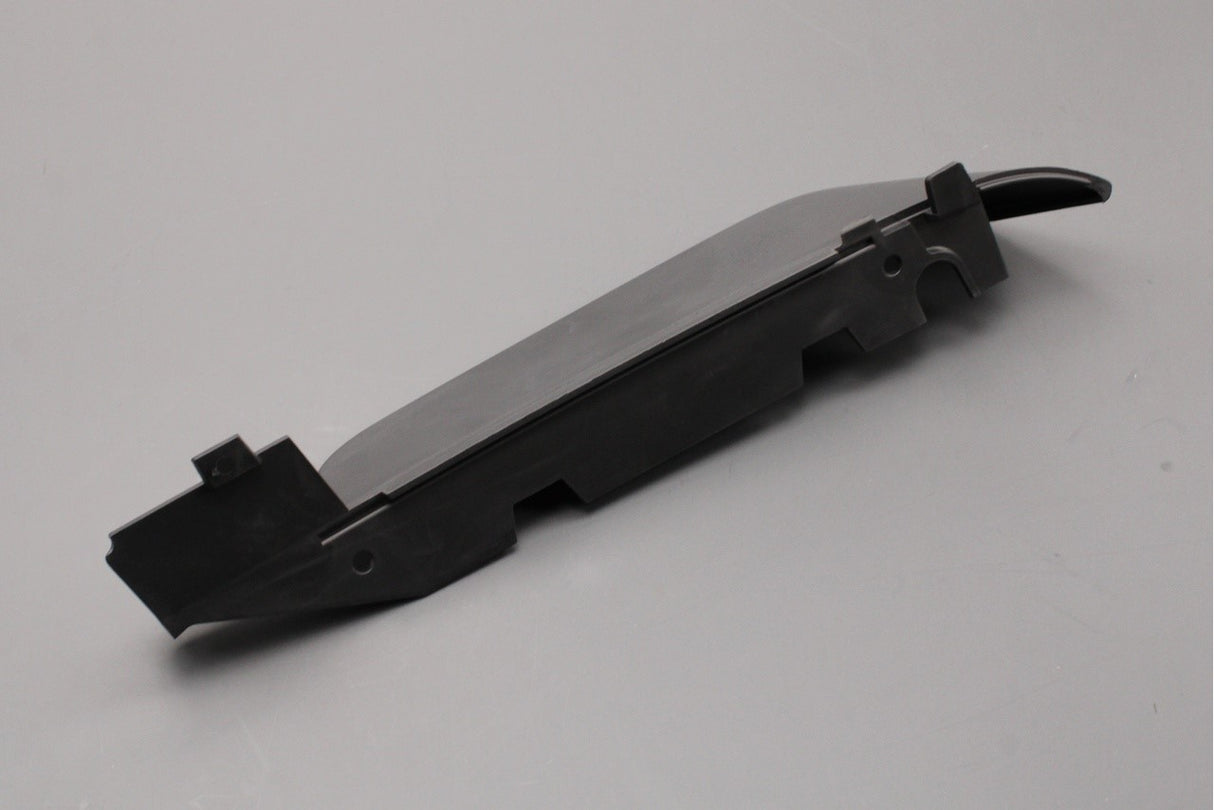 Land Rover Discovery Sport 2015-on front bumper trim (right) LR099381