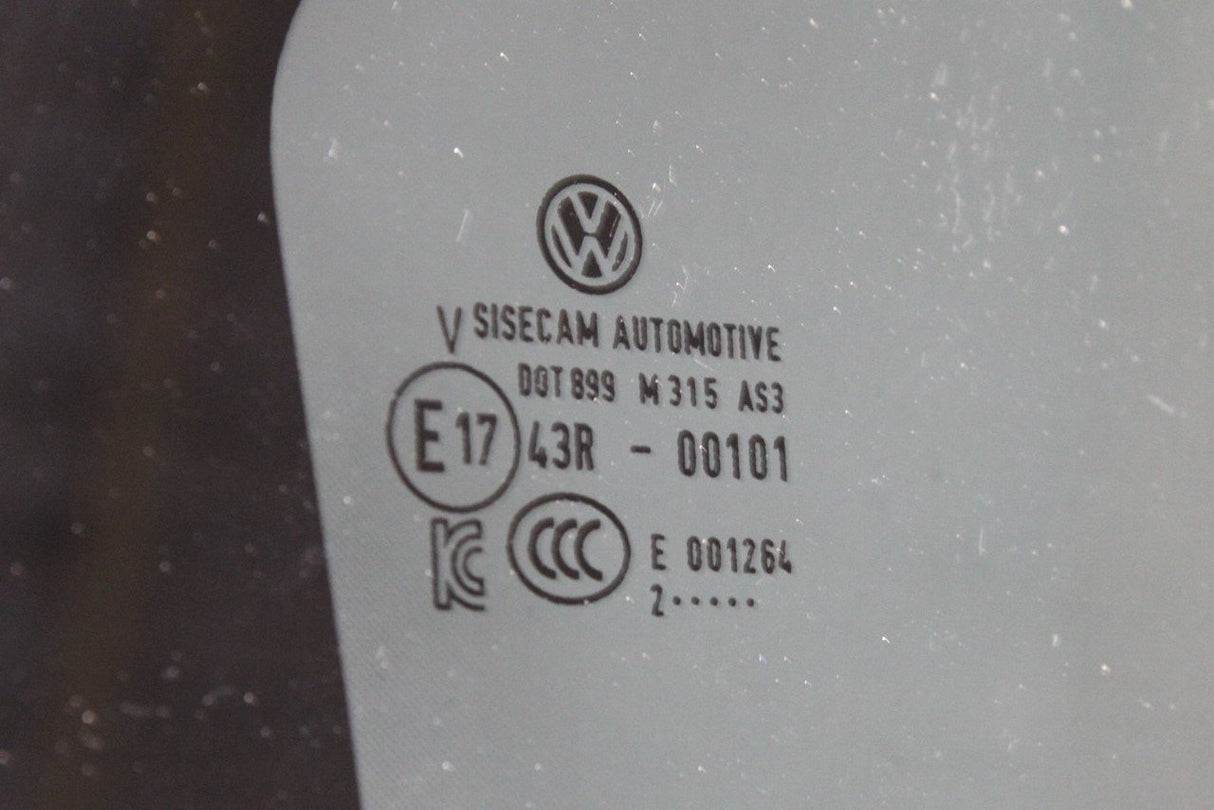 VW T-Roc 18- rear quarter glass window with seal (right) 2GA845214L 5AP