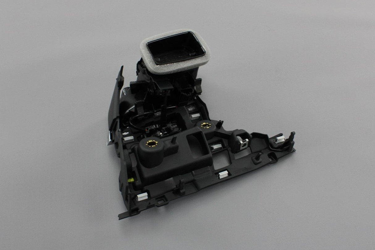 Audi Q7 Q8 2017-On drivers side dashboard air vent (RHD) 4M8820902H 4PK