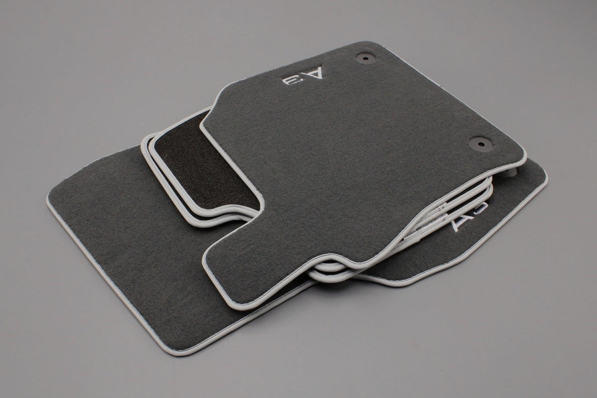 Audi A3 2013-2016 textile floor mat set (front and rear) 8V2061271B MNO, view 1
