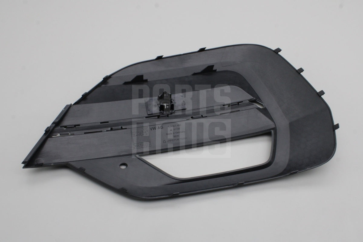 VW Transporter T6.1 lower front bumper grille (Right) 7LA807490B 9B9