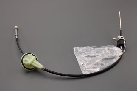 Range Rover Sport 2005-2013 gear selector cable (6 speed auto) UCV500070