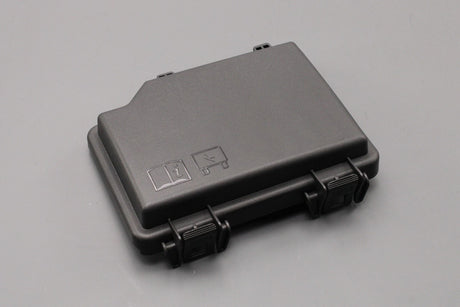 Land Rover Discovery Sport Evoque 2015-on fuse box cover (left) LR146848