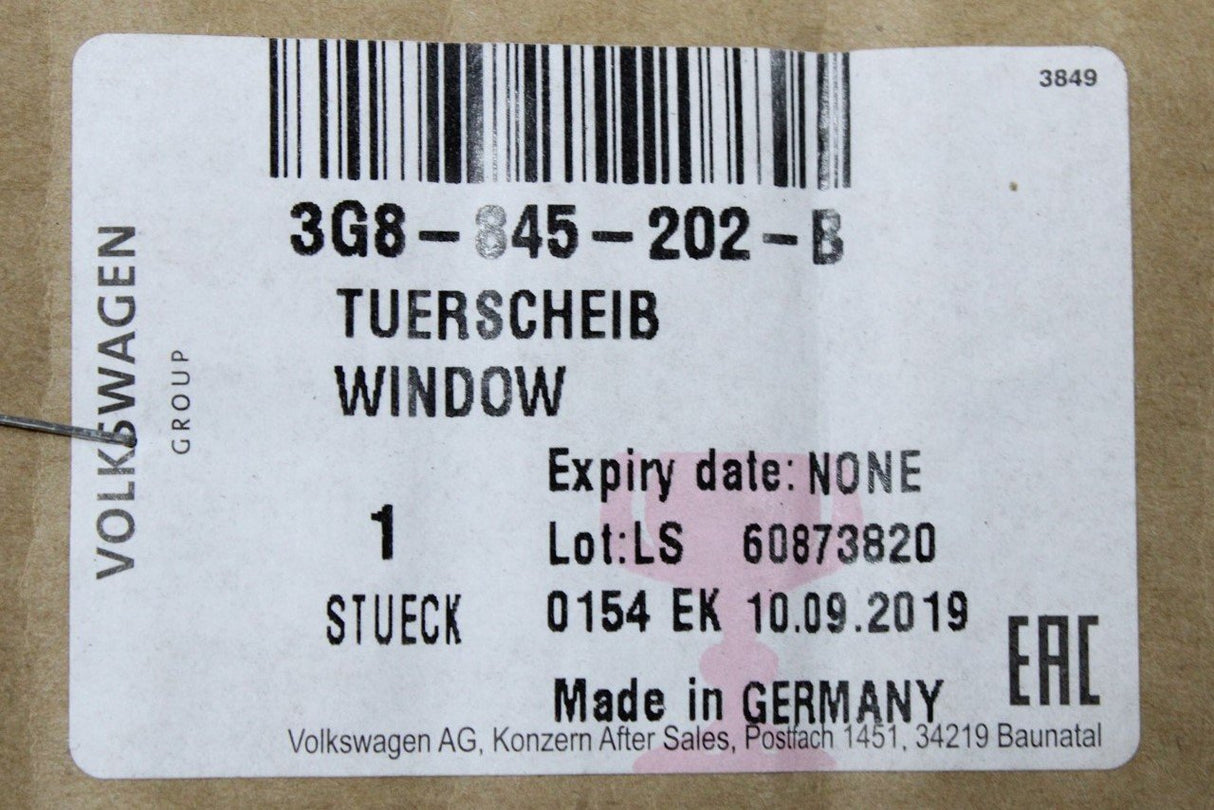 VW Arteon 2017-on front right window glass (drivers) 3G8845202B
