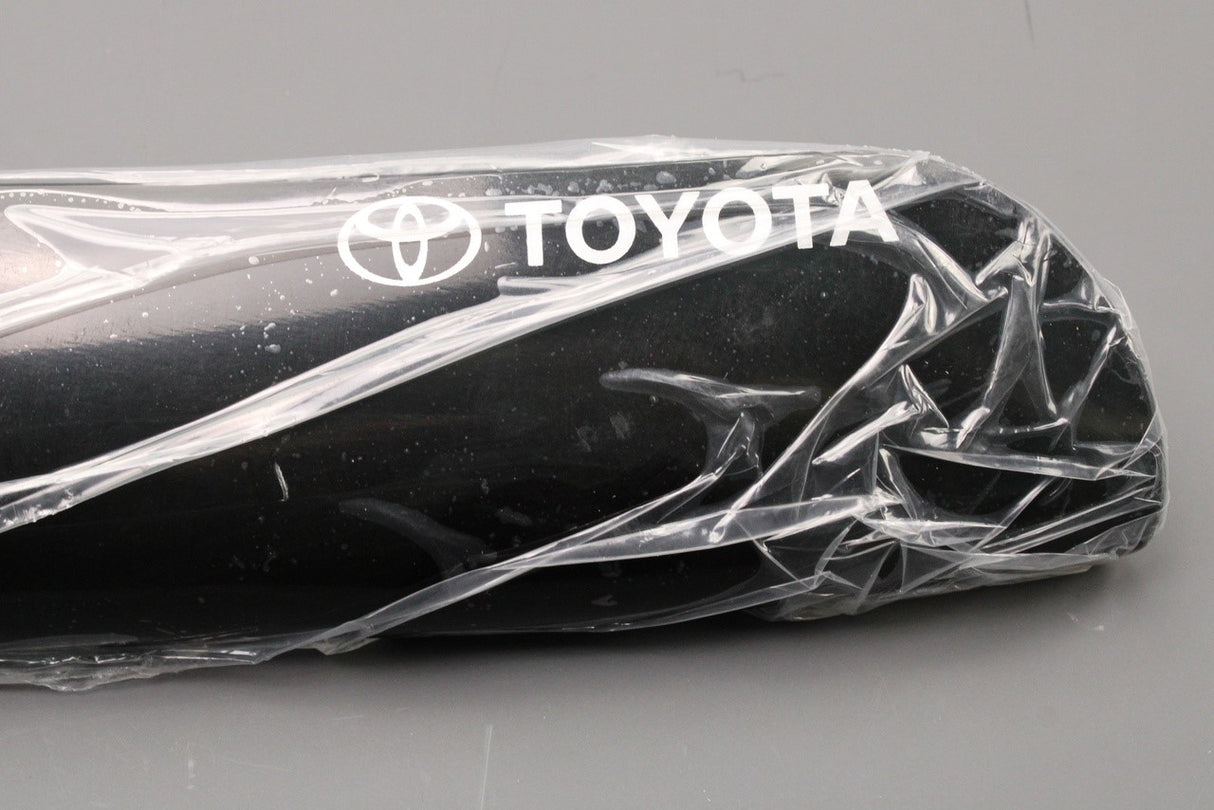 Toyota Hilux 2021-on bonnet deflector PZQ15-89350