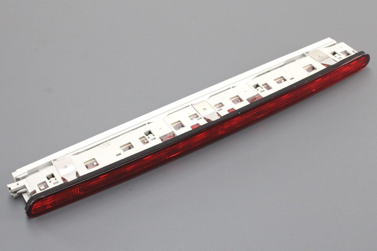 Audi A4 S4 RS4 Avant 05-08 SEAT Exeo ST third brake light 8E9945097B, view 1