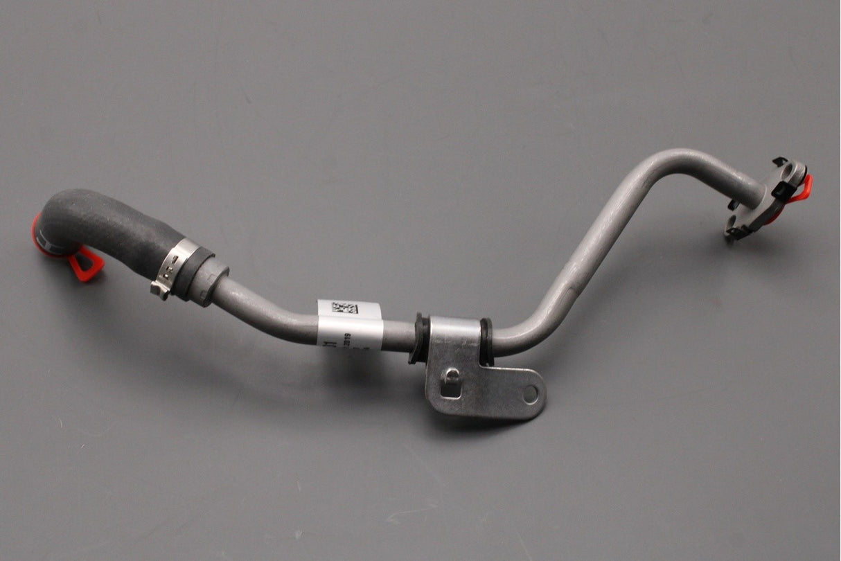 Range Rover 2013-2022 4.4L V8 DITC turbo oil drain hose (left) LR035131