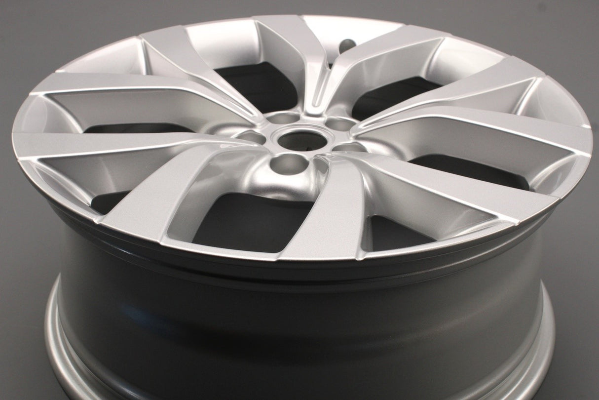 Range Rover Evoque 2019-on 5 split spoke 20" alloy wheel (x1)  LR114521