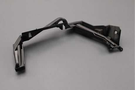 Land Rover Range Rover 13-22 rear left bumper mounting bracket LR114024