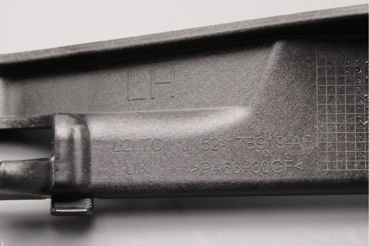 Land Rover Range Rover 13-22 rear left bumper mounting bracket LR114024