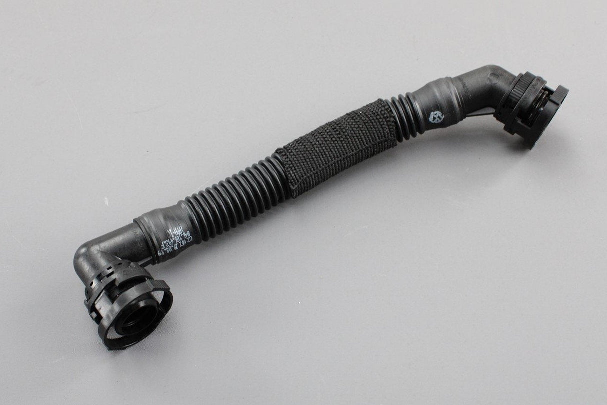 Audi A4 A5 A6 Q5 2.0 TDI engine vent hose breather line 04L103493F