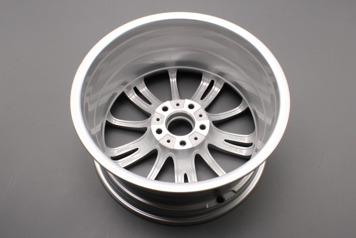 BMW 3 series E90 E91 E92 E93 18" light spider alloy wheel 36118036934