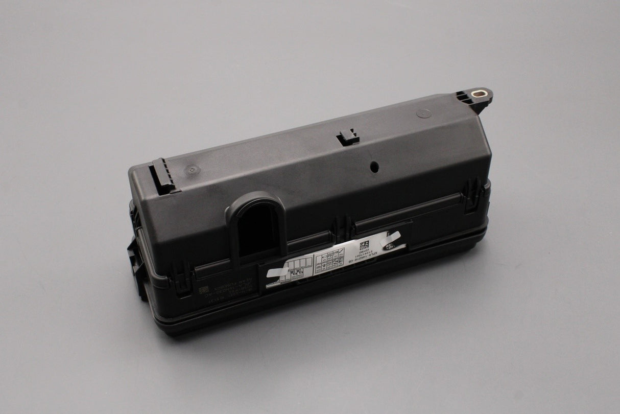 Range Rover 2013-2022 Range Rover Sport 2014-2022 rear fuse box LR138624