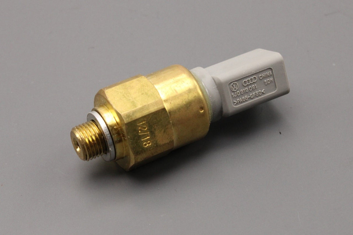 VW Audi Skoda SEAT 1997-2011 oil pressure switch (28/40 bar) 1J0919081