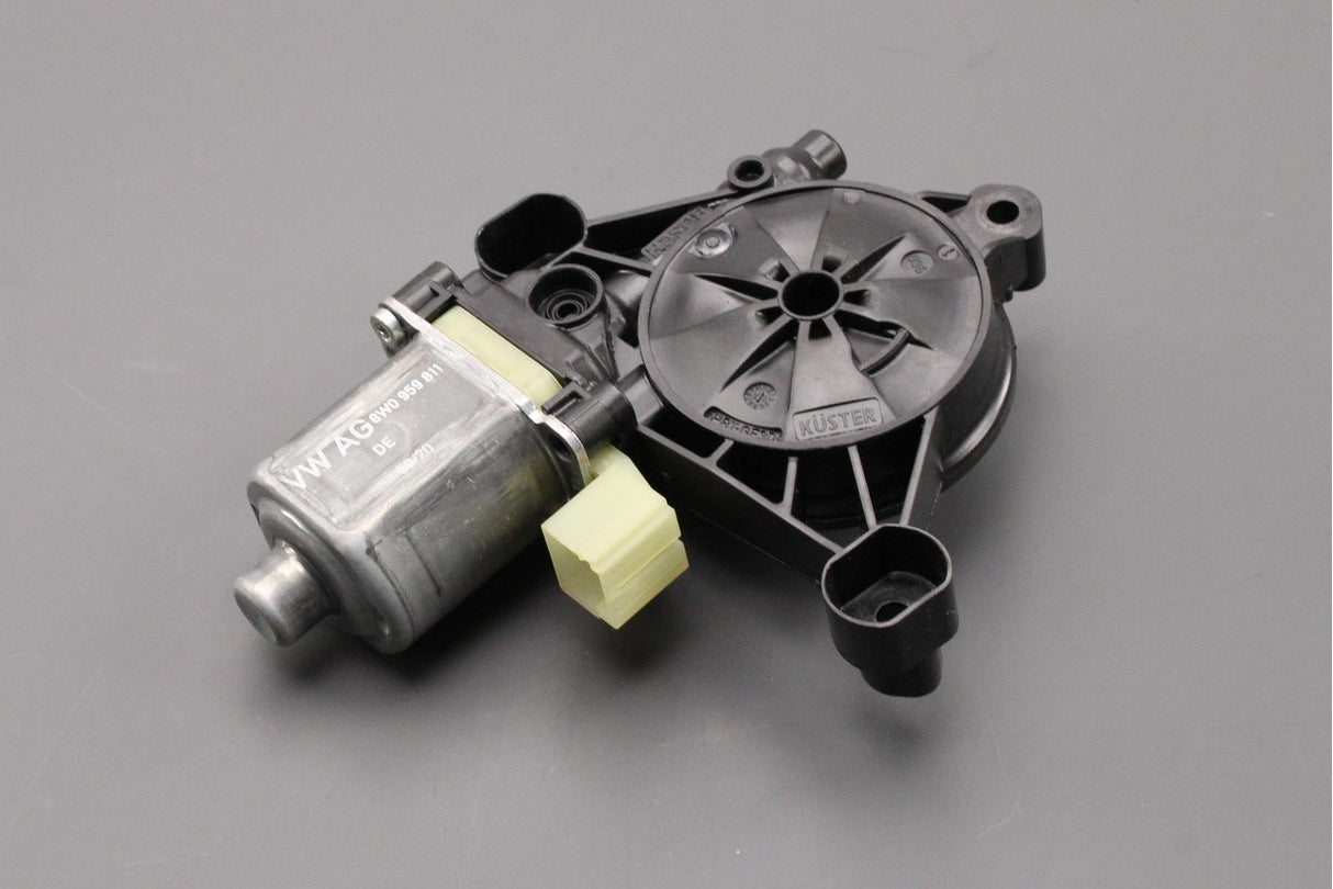 Audi A4 A6 e-tron Q6 e-tron rear window regulator motor (left) 8W0959811