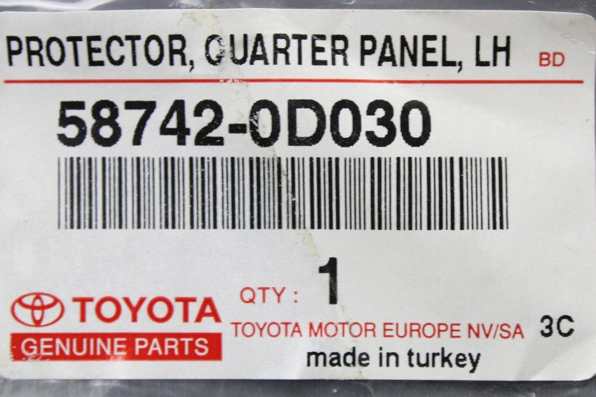Toyota quarter panel protector (left) 58742-0D030