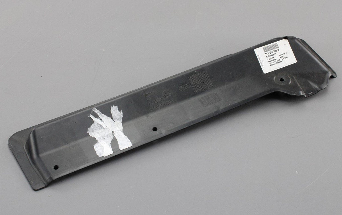 VW Golf MK5 6 Audi A3 Leon Octavia stone guard (right rear) 1K0825002B, view 1
