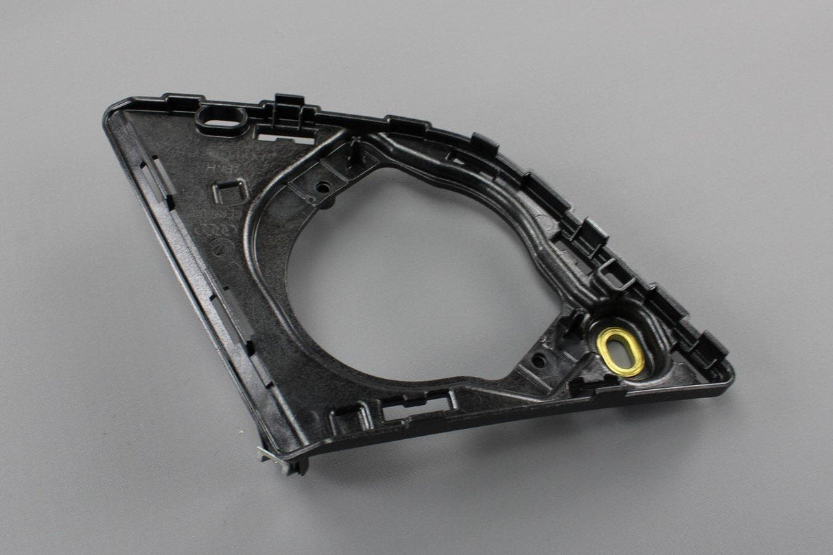 Audi Q7 Q8 RSQ8 dashboard speaker holder bracket (left) 4M0035427