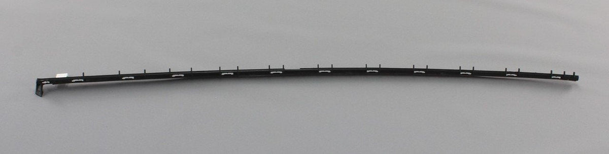 SEAT Arona 2018-on retainer for windscreen trim seal (right) 6F9854542B, view 1