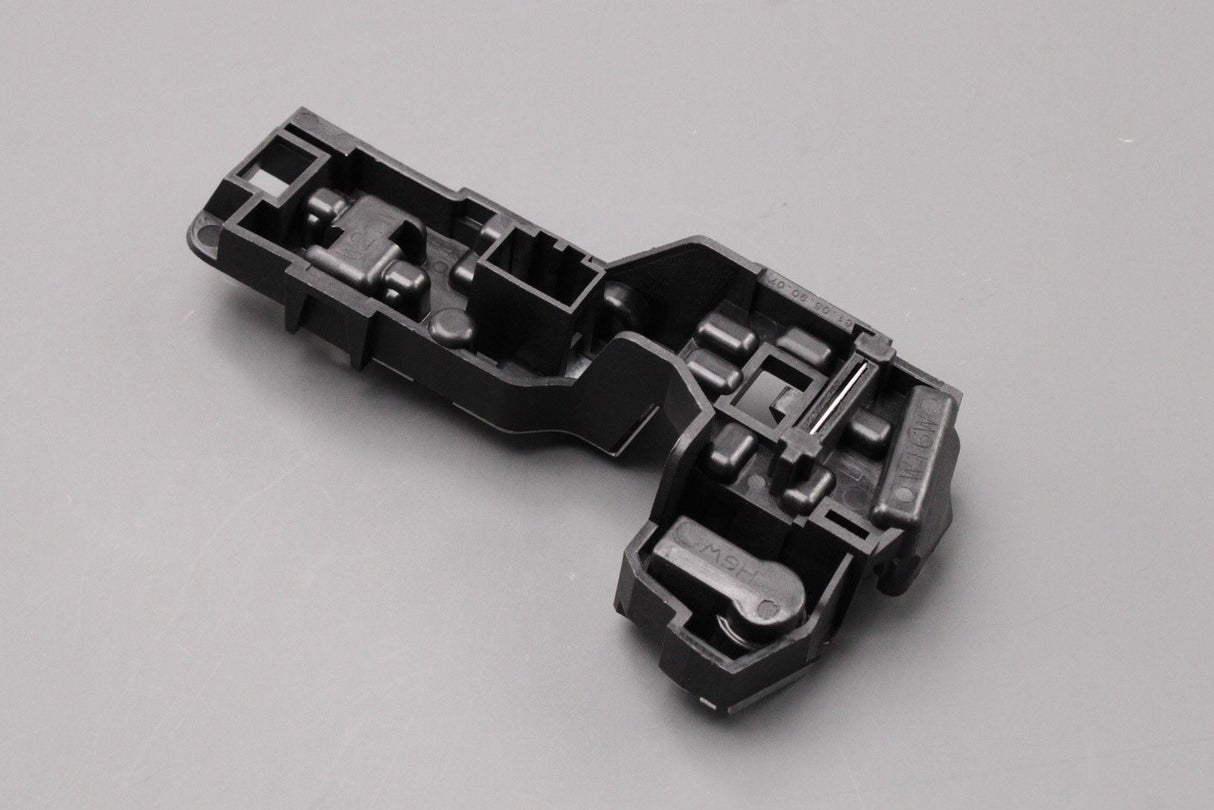 Audi A3 2013-16 3-door rear light bulb holder (left, inner) 8V3945257A