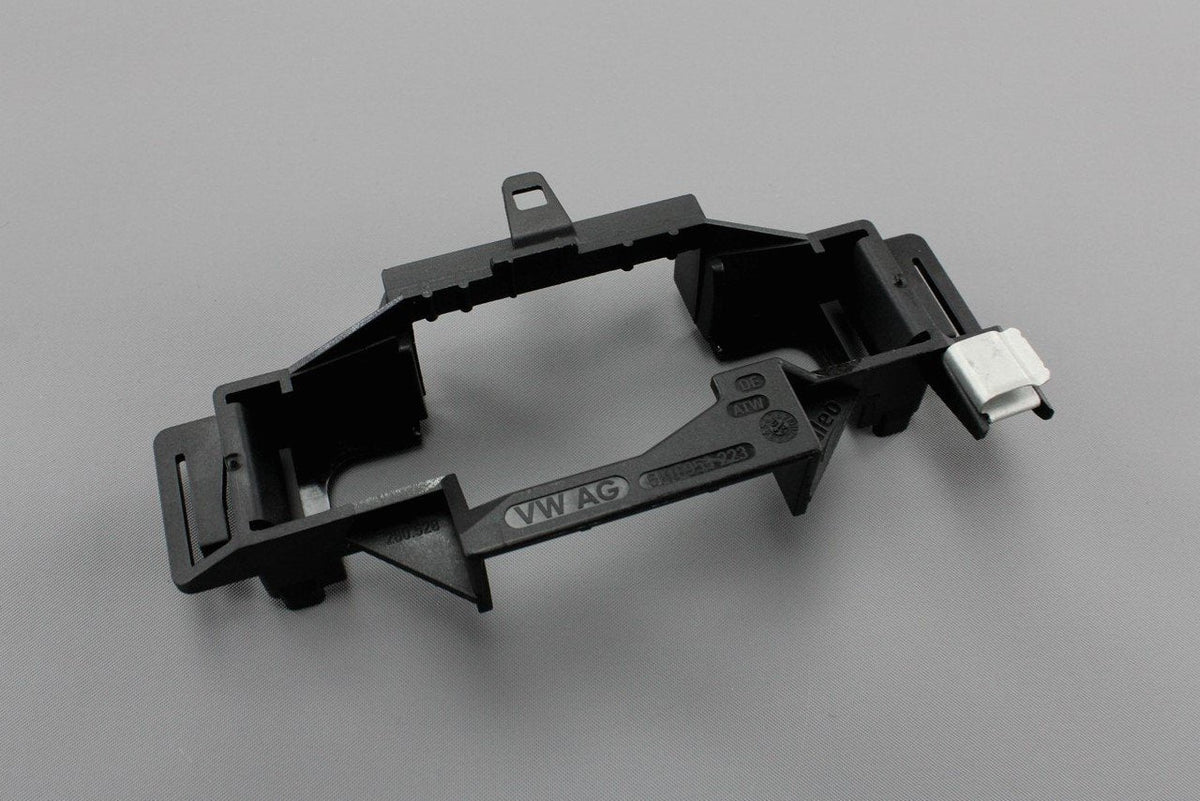 VW Audi Skoda SEAT steering column switch fixing plate bracket 5K0953223, view 1