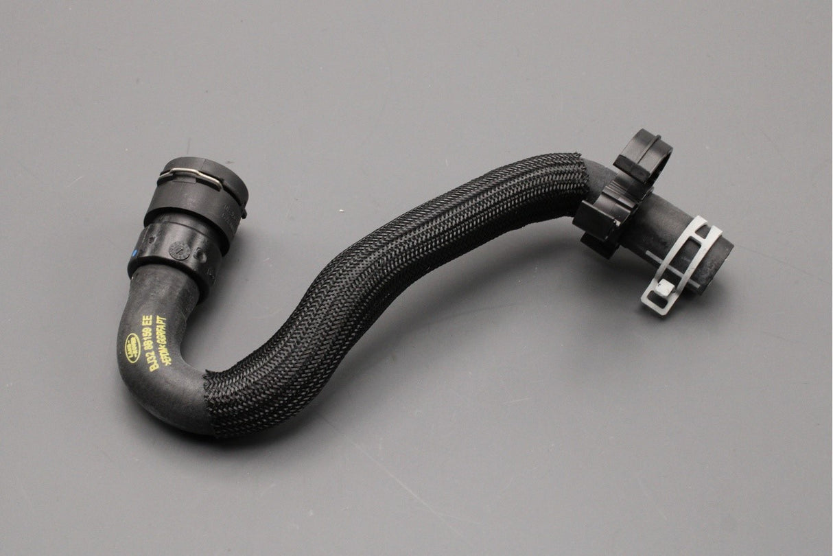 Land Rover Discovery Sport RR Evoque 2.0 petrol coolant hose LR044291