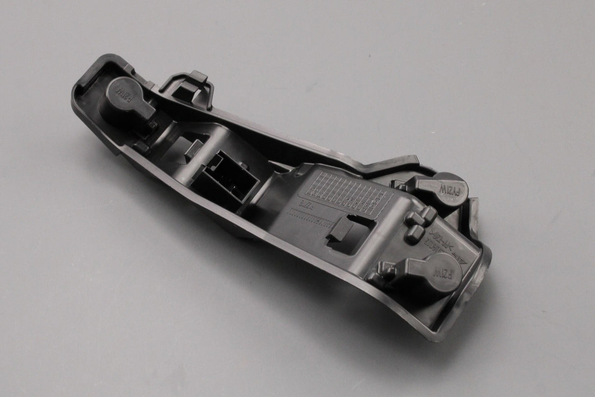 Audi Q3 2012-2018 rear bulb holder carrier (right) 8U0945222