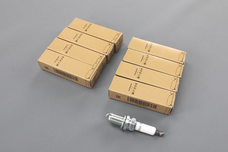 Audi R8 07-12 RS4 06-09 RS5 4.2L V8 spark plugs set (x8) 101905621C