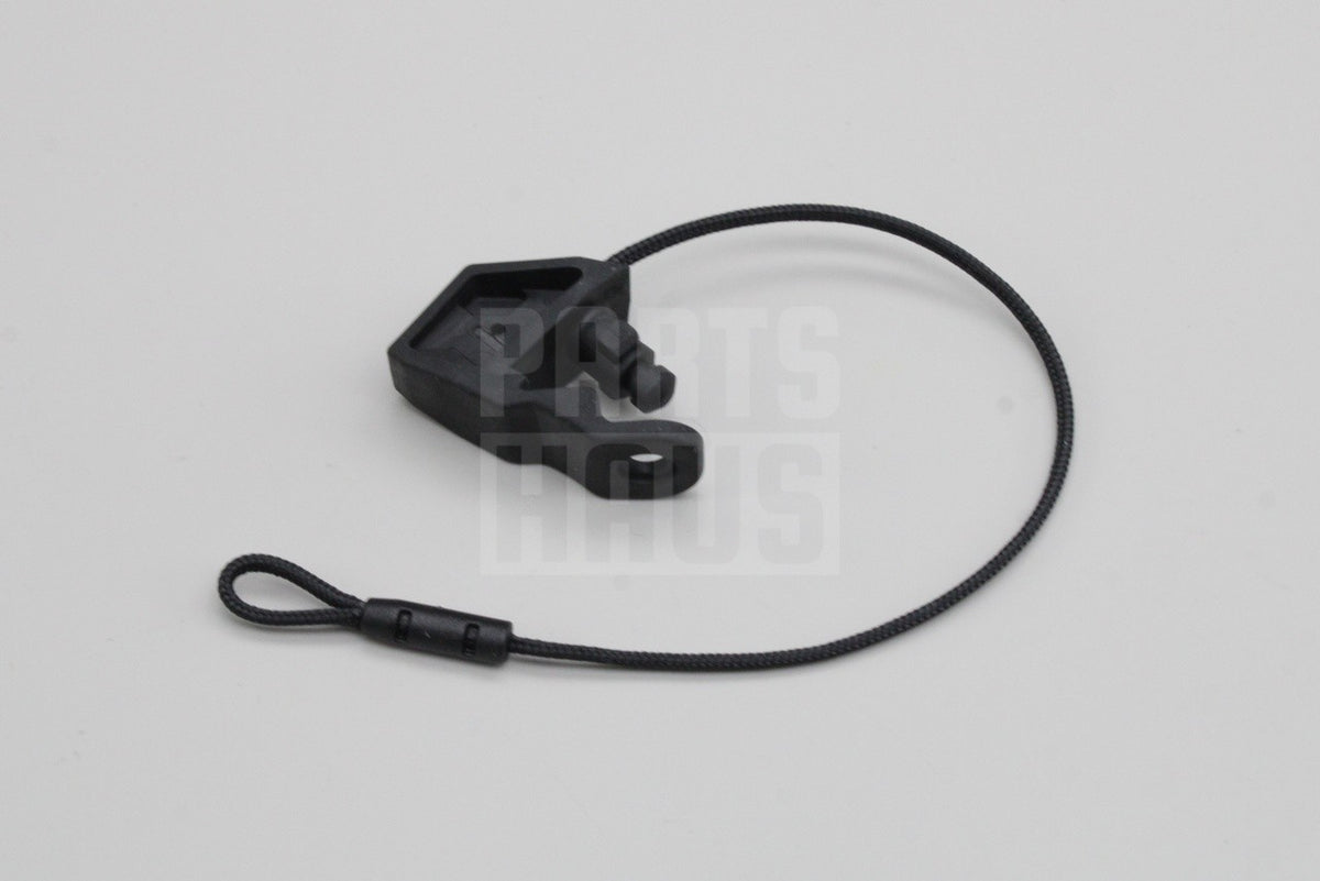 Audi Q4 e-tron sportback 2022-on parcel shelf strap (left) 89E867667