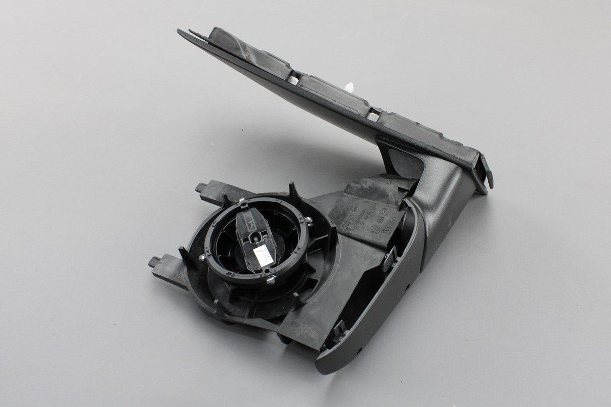 VW Caddy 11-21 manual adjust wing mirror housing (left) 2K6857507T 9B9