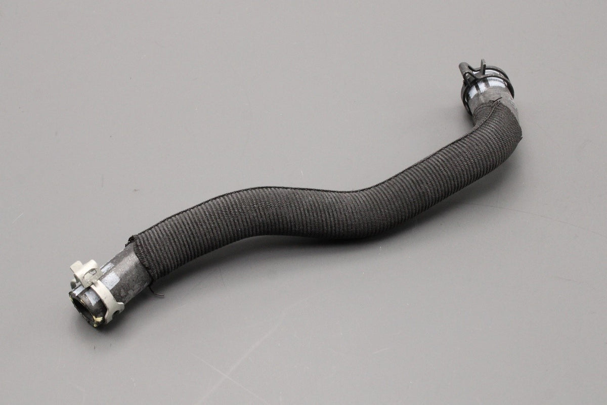 Land Rover Freelander 2 L359 06-14 2.2L diesel oil cooler hose LR006660, view 1