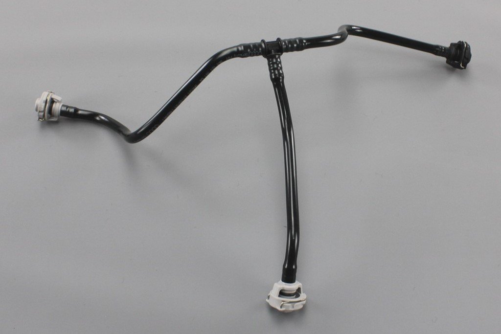 Audi A4 B8 A5 2010-2016 2.0 TDI coolant hoses 8K0121081CG, view 1