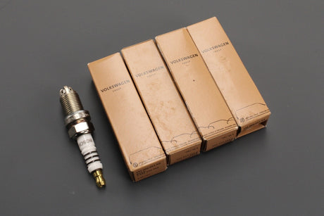 VW Golf MK4 Bora Audi A3 S3 1.8T AGU spark plugs (x4) 101000051AA