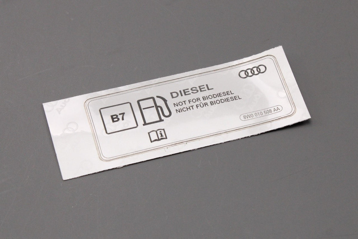 Audi A4 A5 A6 A7 A8 Q2 Q3 Q5 Q7 Q8 diesel warning sticker 8W0010508AA, view 1