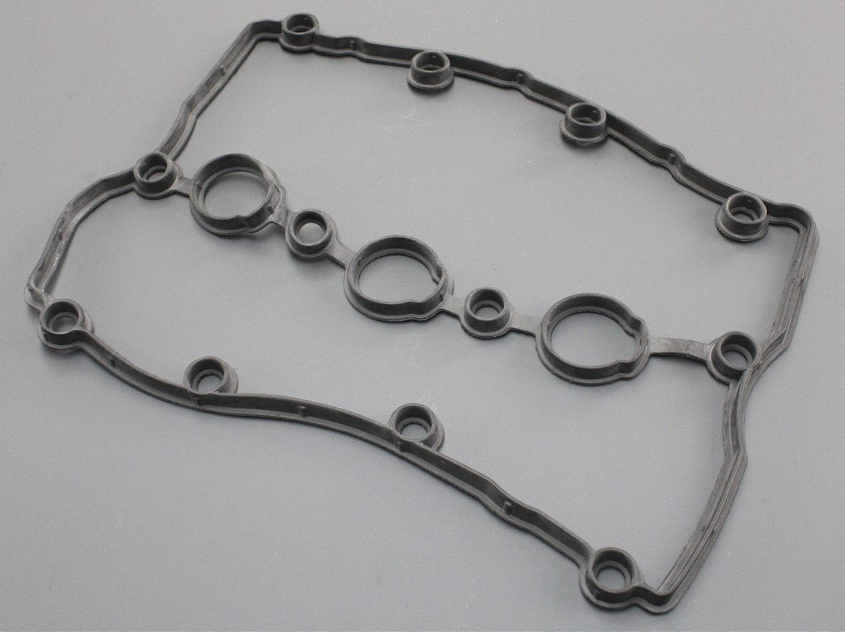 Audi A4 S4 A6 S6 A8 3.0 V6 rocker cover gasket 06C103483J